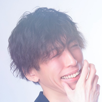 美波 歩