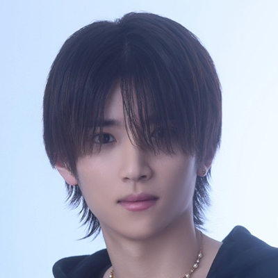 城華 紫音